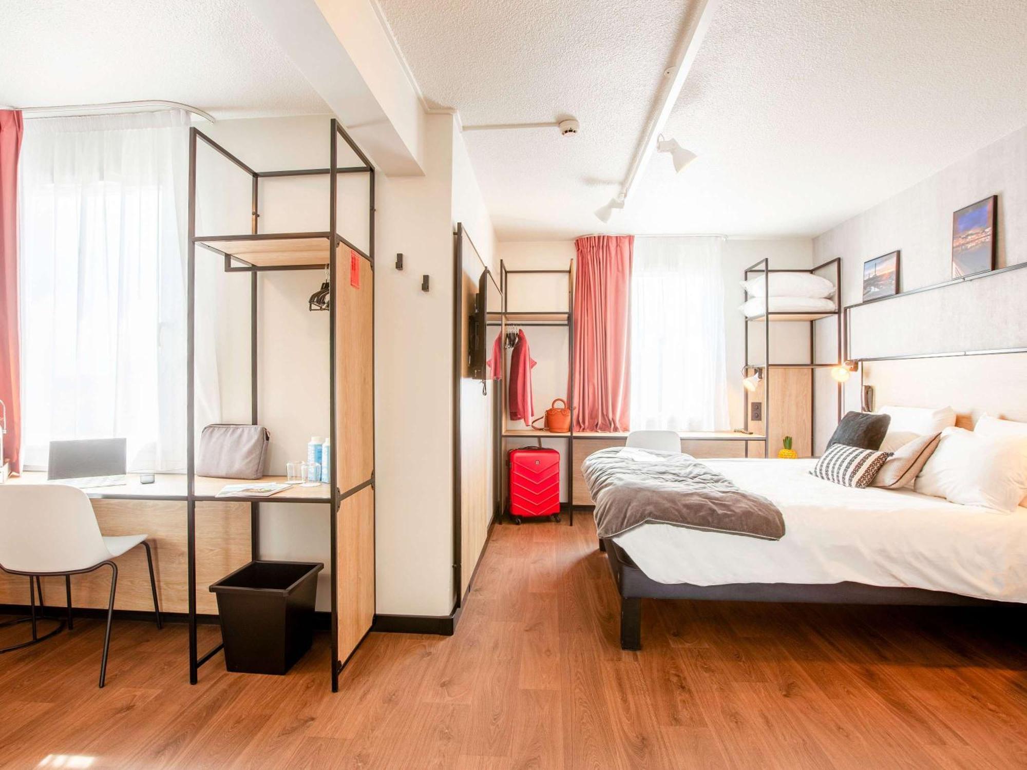 ไอบิส เชอร์บูร์ก ลา กลาซรี Hotel แชร์บูร์ก อ็อง กงต็องแต็ง ภายนอก รูปภาพ